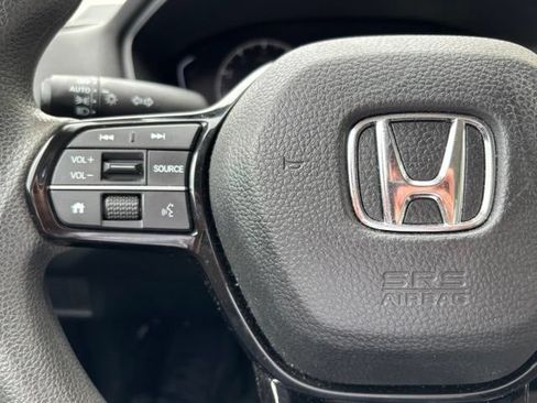 Used 2023 Honda Civic LX image 5