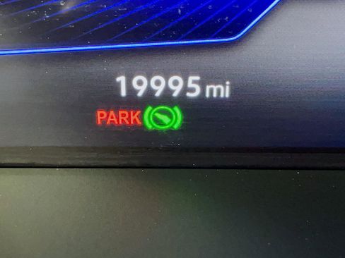 Used 2025 Volkswagen Jetta SE image 19