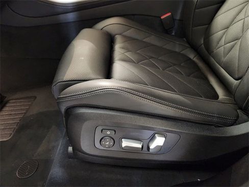 Used 2023 BMW X5 sDrive40i w/ Parking Assistance Package image 23
