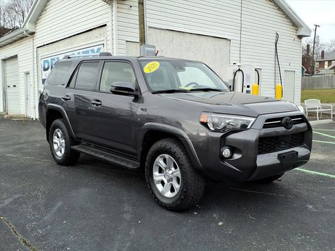 Used 2020 Toyota 4Runner SR5 image 1