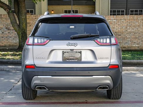 Used 2020 Jeep Cherokee Limited image 18