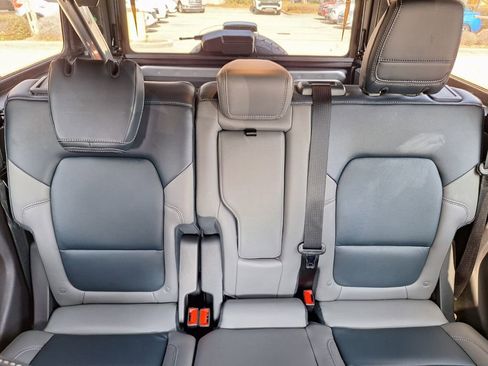 Used 2023 Ford Bronco Outer Banks image 24