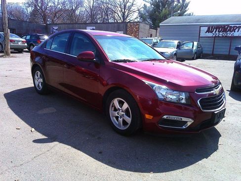 Used 2015 Chevrolet Cruze LT w/ Technology Package image 1