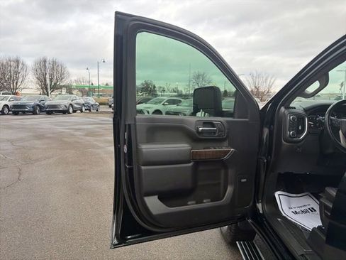 Used 2023 GMC Sierra 2500 Denali w/ Denali Ultimate Package image 33