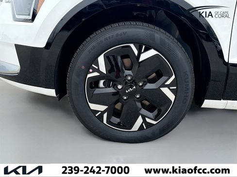 New 2026 Kia Niro Wind FWD image 39