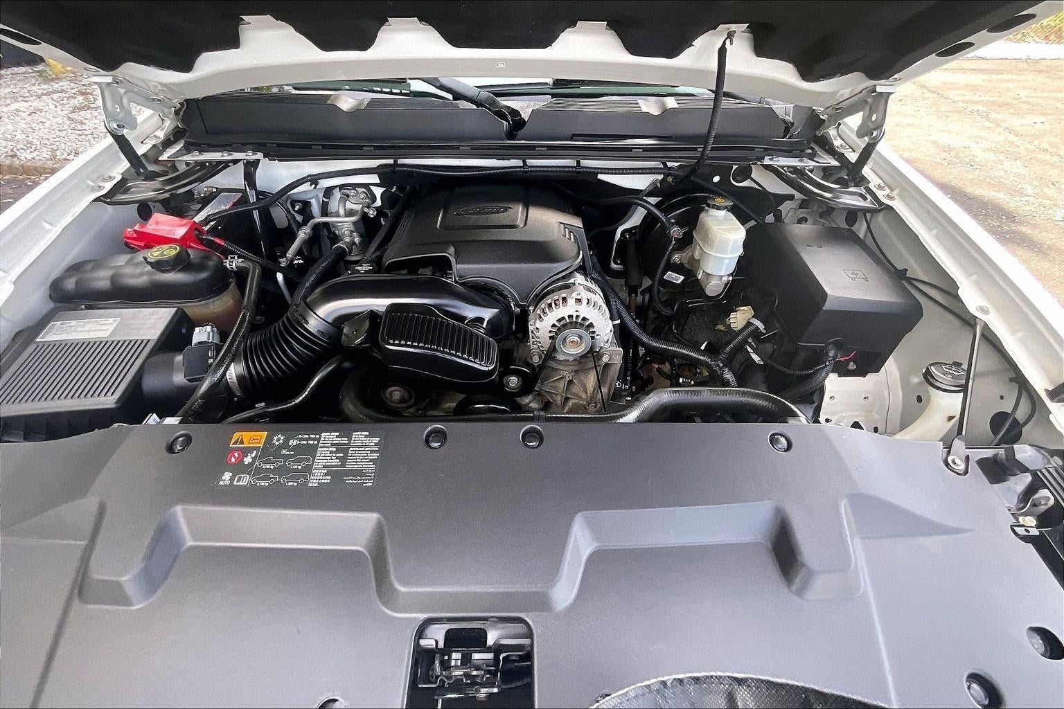 Used 2013 Chevrolet Silverado 1500 LT AWD/4WD image 10
