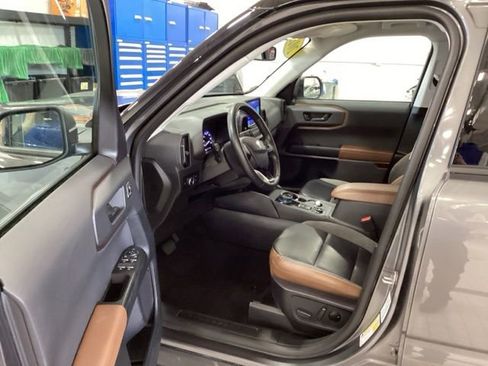 Used 2023 Ford Bronco Sport Outer Banks w/ Tech Package AWD/4WD image 10