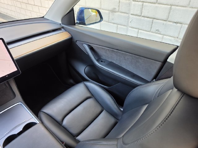 Used 2021 Tesla Model Y Long Range AWD/4WD image 30