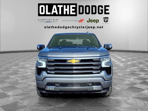 Used 2024 Chevrolet Silverado 1500 High Country w/ Z71 Off-Road Package image 33