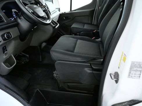 Certified 2025 Ford Transit 250 Low Roof w/ Exterior Upgrade Package RWD image 15