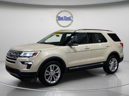 Used 2018 Ford Explorer XLT w/ Equipment Group 202A AWD/4WD image 1