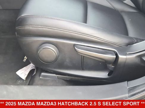 Used 2025 MAZDA MAZDA3 s Sport FWD image 18
