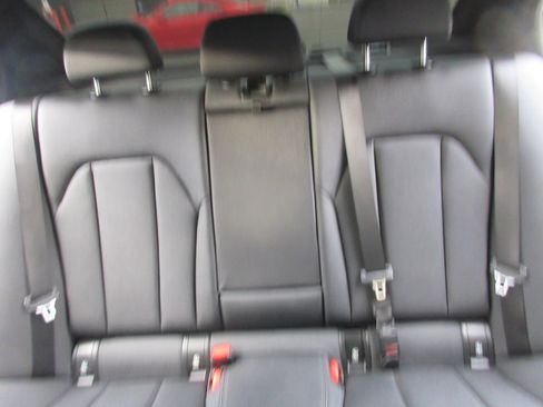 Used 2021 BMW 330i Sedan w/ Premium Package image 38