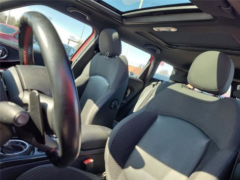 Used 2017 MINI Cooper Clubman S image 15