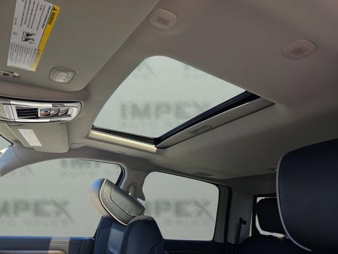 Used 2024 RAM 2500 Laramie image 12