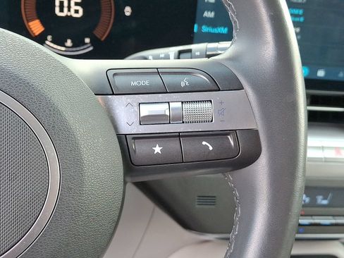 Used 2024 Hyundai Kona SEL AWD/4WD image 16