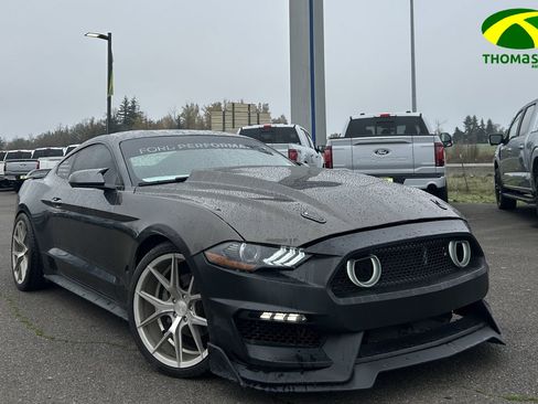 Used 2019 Ford Mustang Coupe image 1