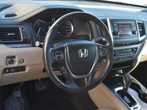 Used 2018 Honda Ridgeline RTL image 16