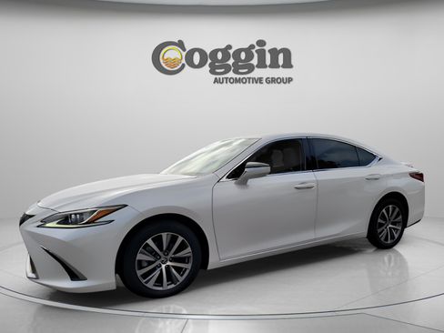 Used 2019 Lexus ES 350 image 3
