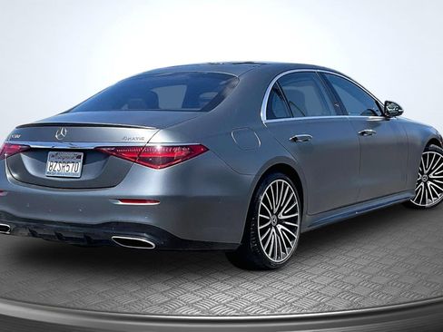 Used 2022 Mercedes-Benz S 580 4MATIC Sedan w/ AMG Line Package image 13