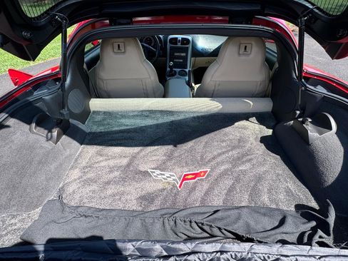 Used 2005 Chevrolet Corvette Coupe w/ Preferred Equipment Group image 16