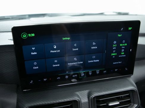 Used 2024 Ford Mustang Convertible image 15