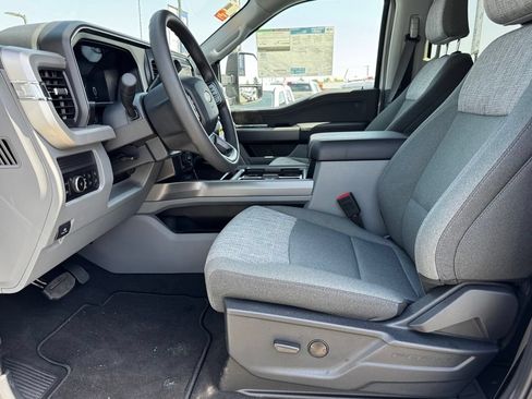 New 2026 Ford F250 XLT w/ XLT Premium Package AWD/4WD image 19