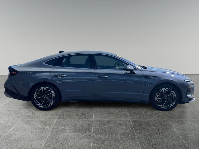 Certified 2026 Hyundai Sonata SEL AWD/4WD image 6