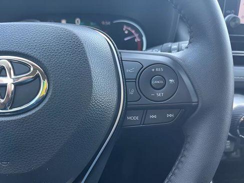 Used 2024 Toyota RAV4 XLE Premium image 20