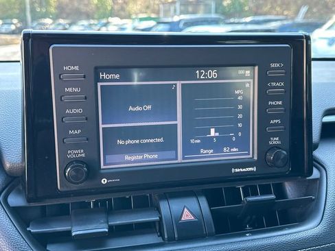 Used 2021 Toyota RAV4 XLE image 29