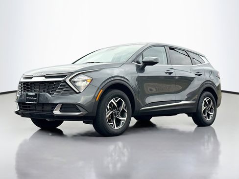 Used 2023 Kia Sportage LX image 13