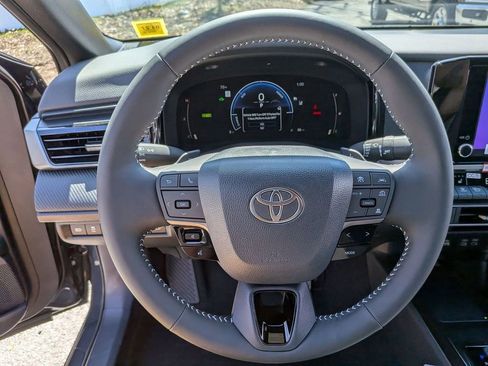 New 2026 Toyota Camry SE FWD image 10