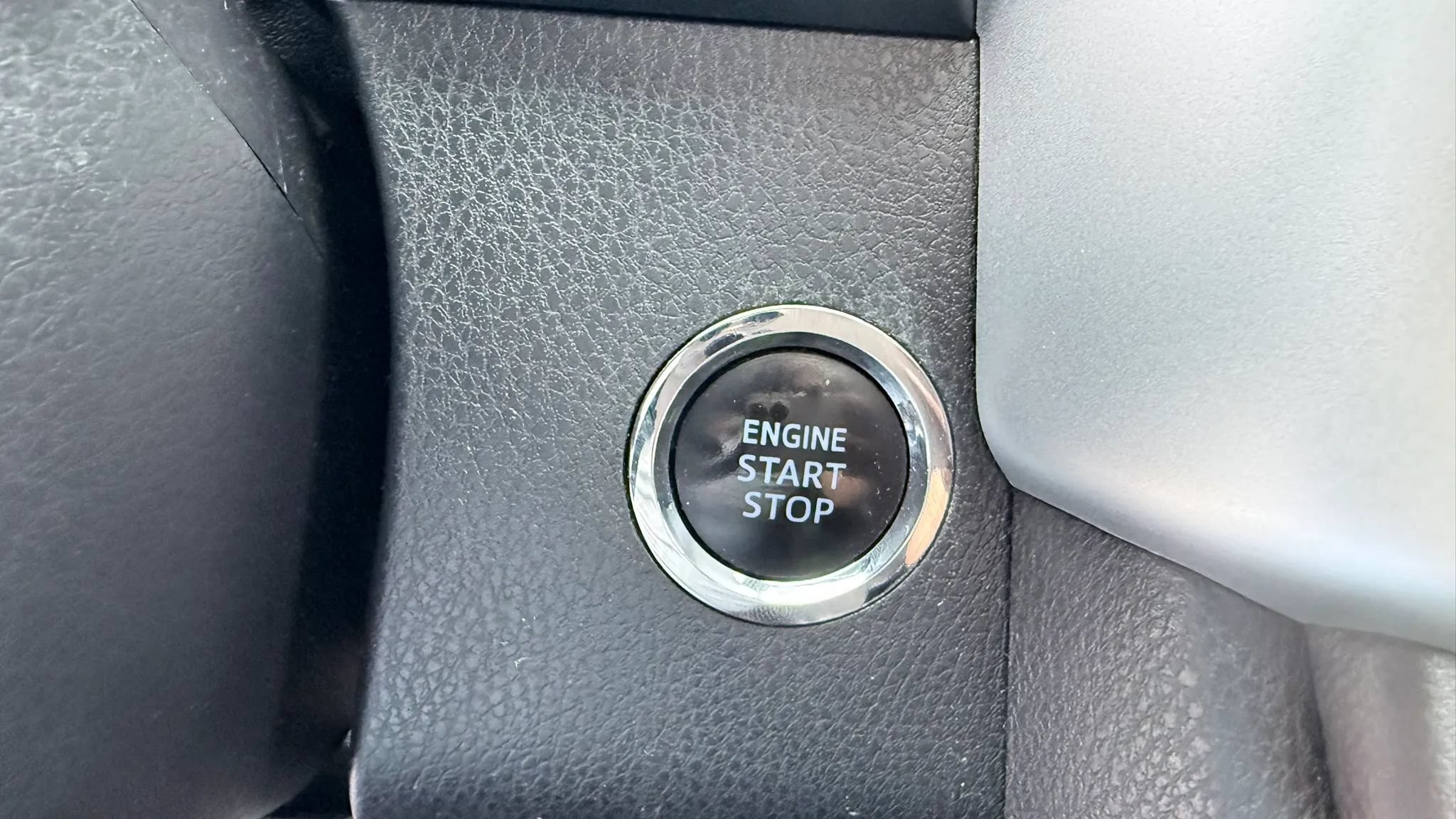Used 2019 Toyota Highlander XLE AWD/4WD image 21