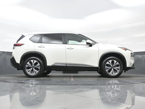 Used 2023 Nissan Rogue SV w/ SV Premium B Package AWD/4WD image 35
