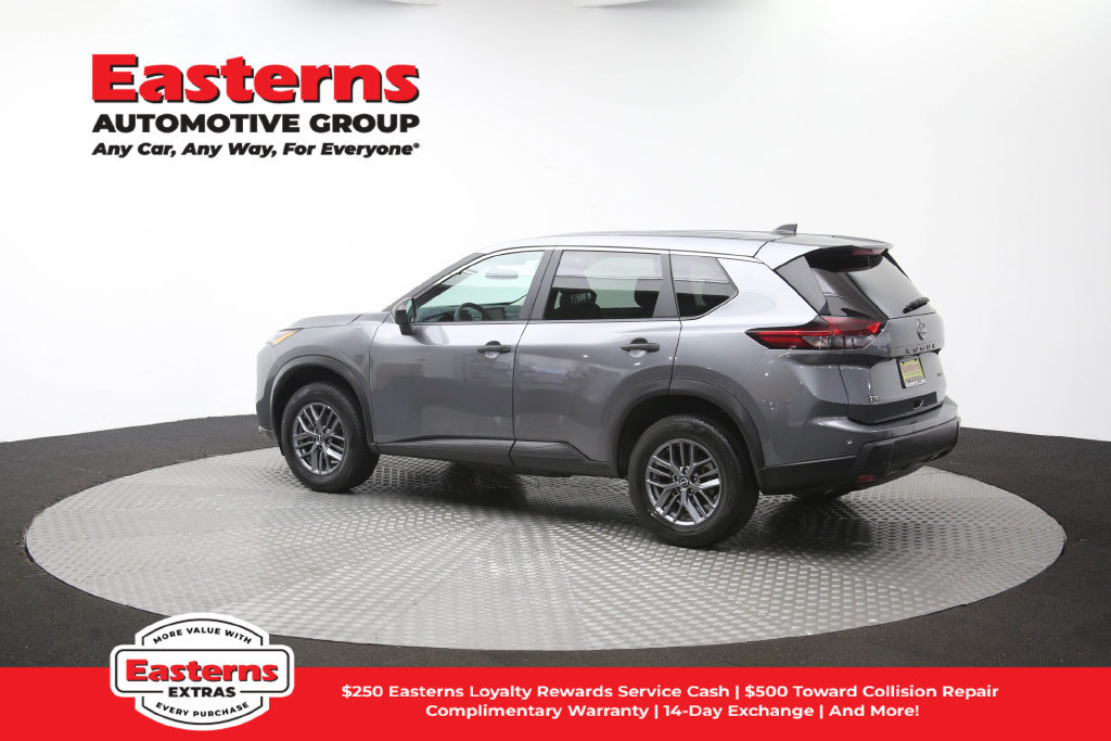 Used 2024 Nissan Rogue S AWD/4WD image 62