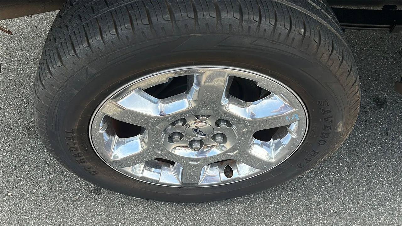 Used 2013 Ford F150 Lariat w/ Luxury Equipment Group AWD/4WD image 15
