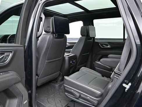 Used 2023 Chevrolet Tahoe Premier w/ Advanced Technology Package AWD/4WD image 23
