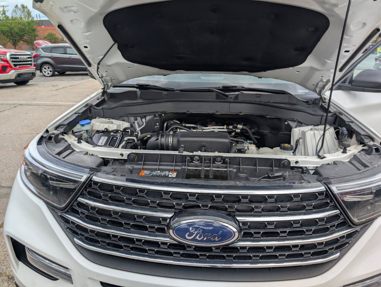 Used 2021 Ford Explorer XLT w/ Equipment Group 202A AWD/4WD image 64