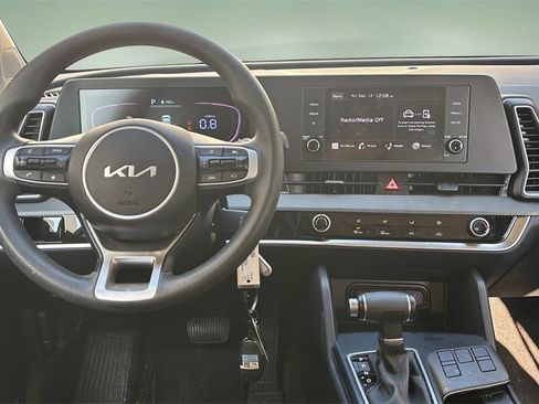 Used 2023 Kia Sportage LX image 13