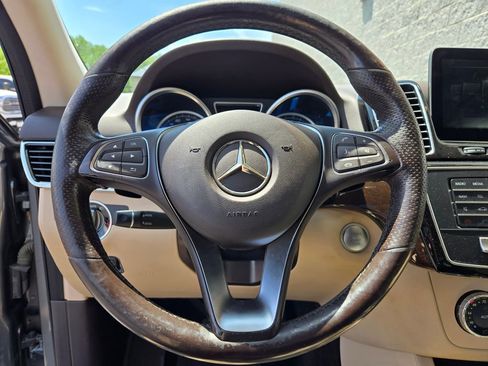 Used 2018 Mercedes-Benz GLE 350 4MATIC image 18