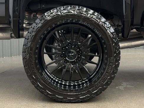 Used 2026 GMC Sierra 3500 Denali Ultimate AWD/4WD image 11