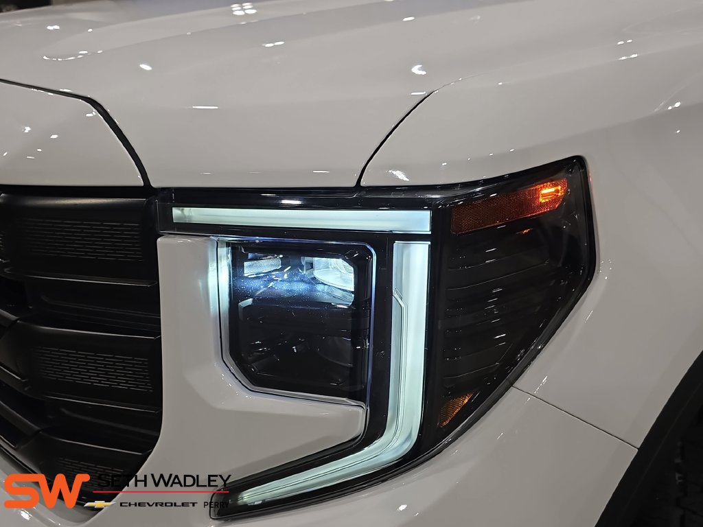 Used 2024 GMC Sierra 1500 Pro w/ Graphite Edition AWD/4WD image 31