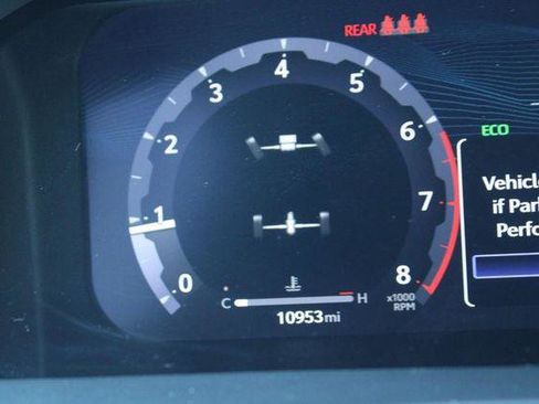 Certified 2025 Toyota Tacoma Limited AWD/4WD image 19