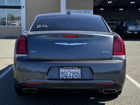 Used 2019 Chrysler 300 S AWD/4WD image 6