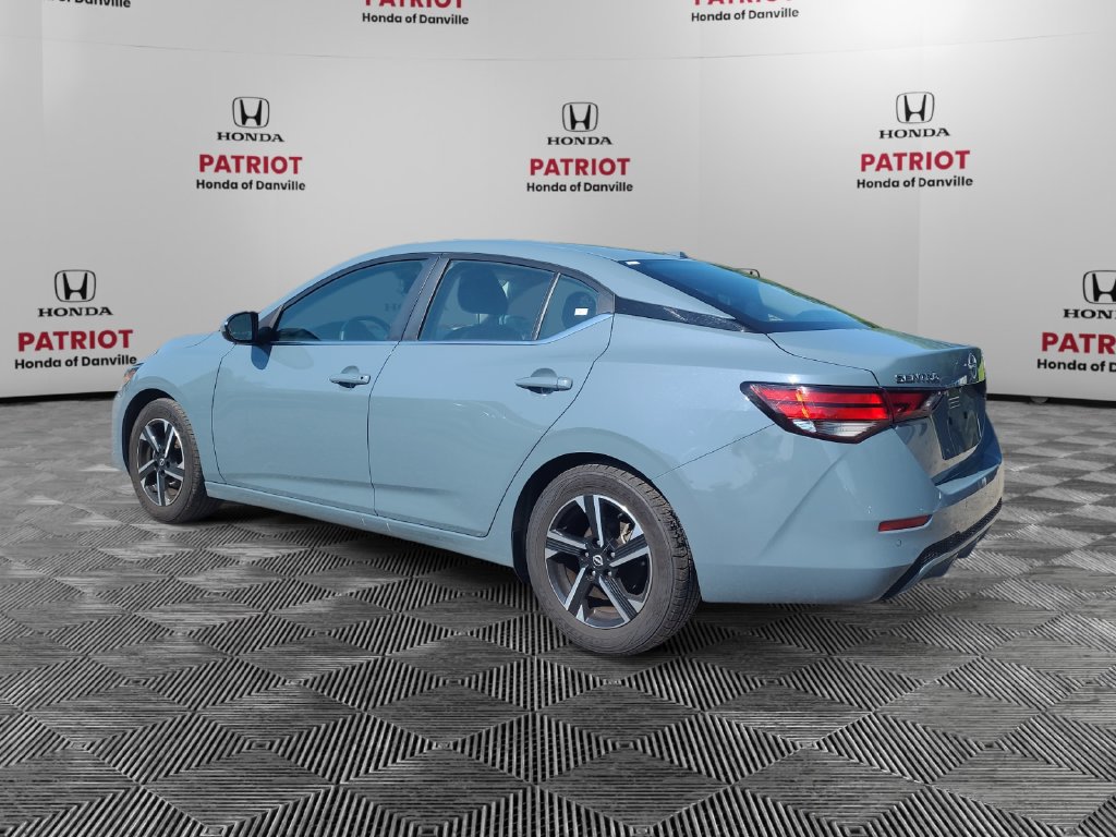 Used 2025 Nissan Sentra SV FWD image 3