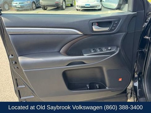 Used 2019 Toyota Highlander Limited AWD/4WD image 38