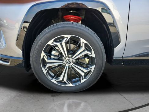 Used 2025 Toyota RAV4 XSE image 26