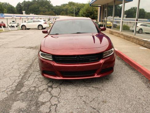 Used 2020 Dodge Charger SXT w/ Leather Interior Group RWD image 2