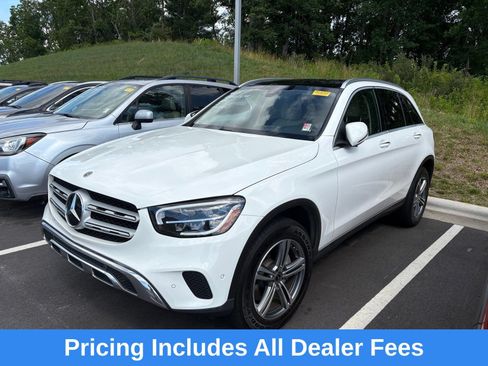 Used 2021 Mercedes-Benz GLC 300 4MATIC image 3
