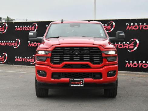 Used 2026 RAM 2500 Big Horn AWD/4WD image 2